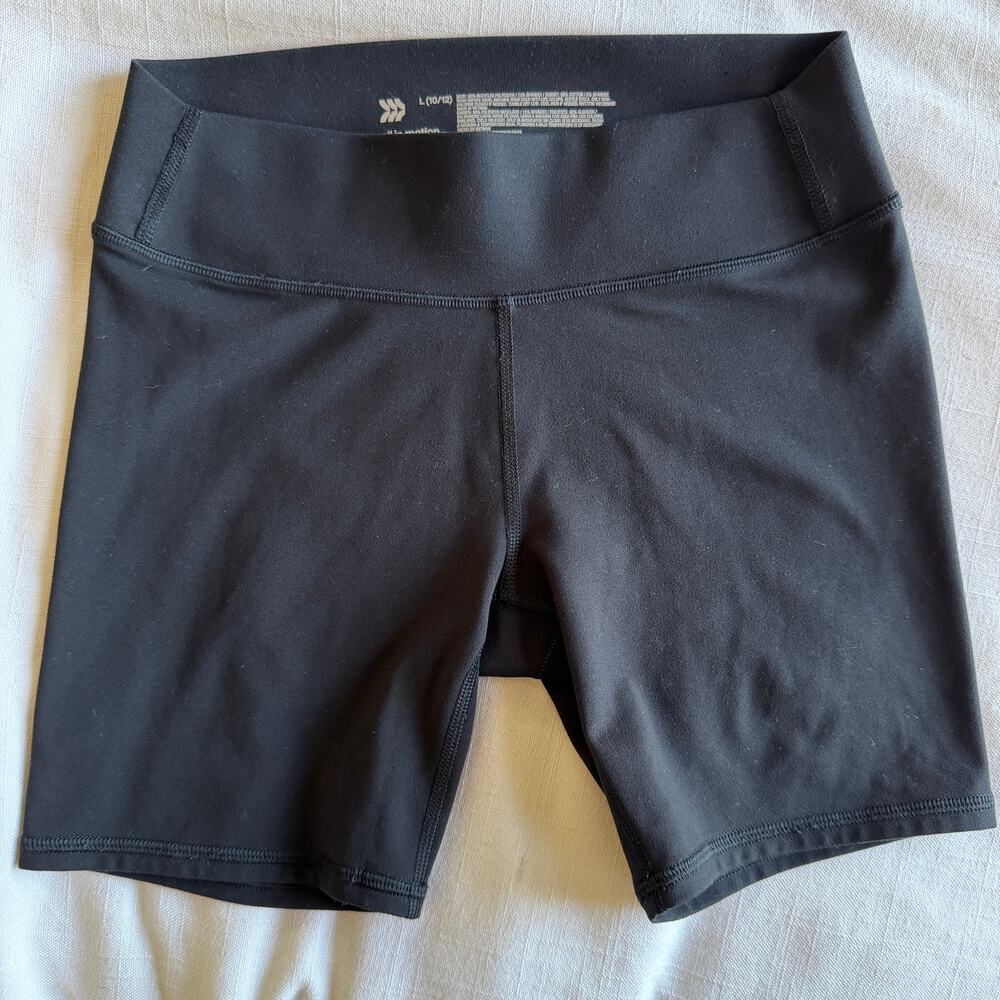 All In Motion Girls black biker shorts